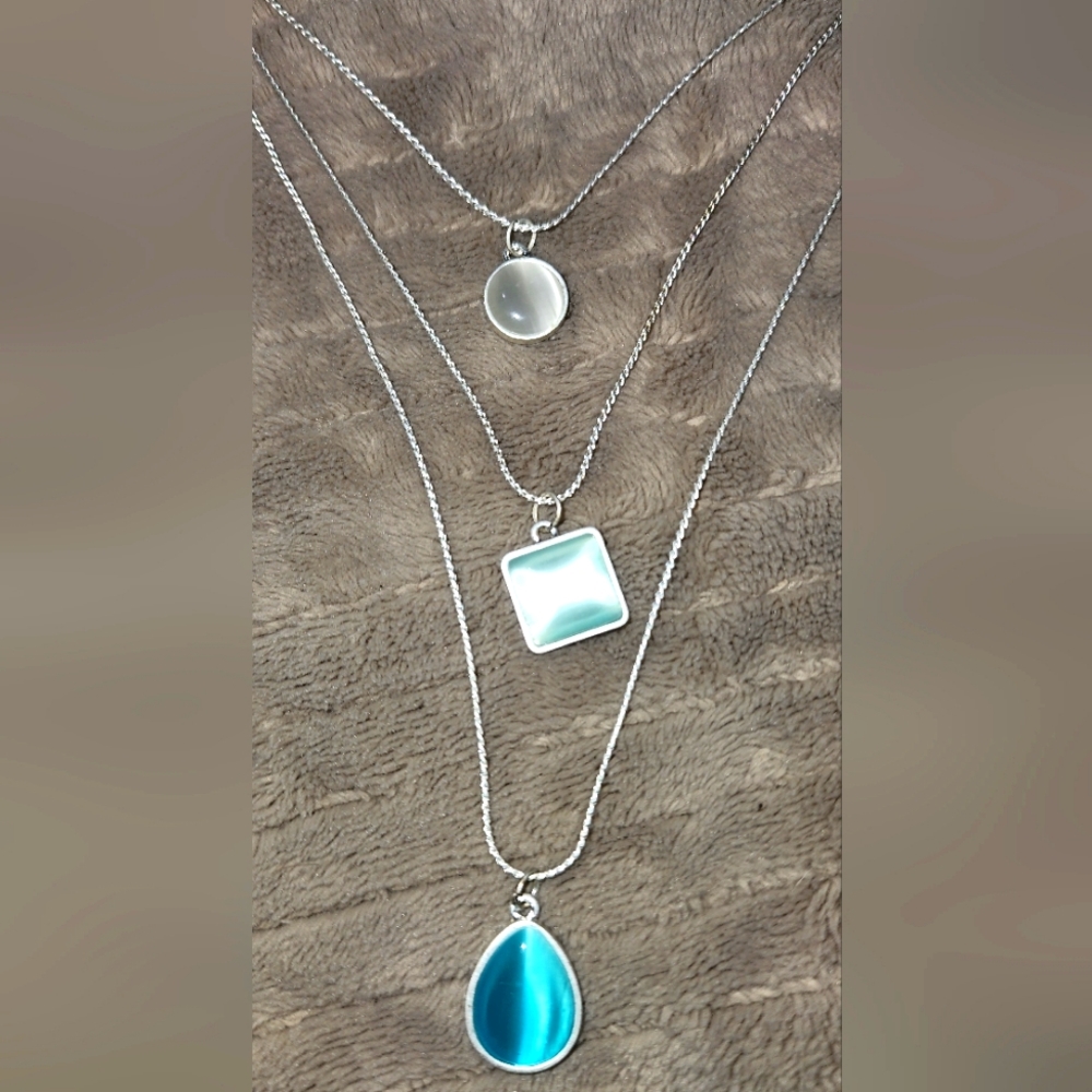 Christopher & Banks necklace